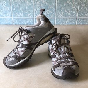 Merrell Women’s Vibram Hiking Shoe Sz 6.5